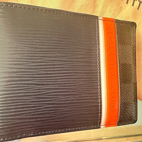 100% Authentic Rare Louis Vuitton Wallet - Picture 5 of 10
